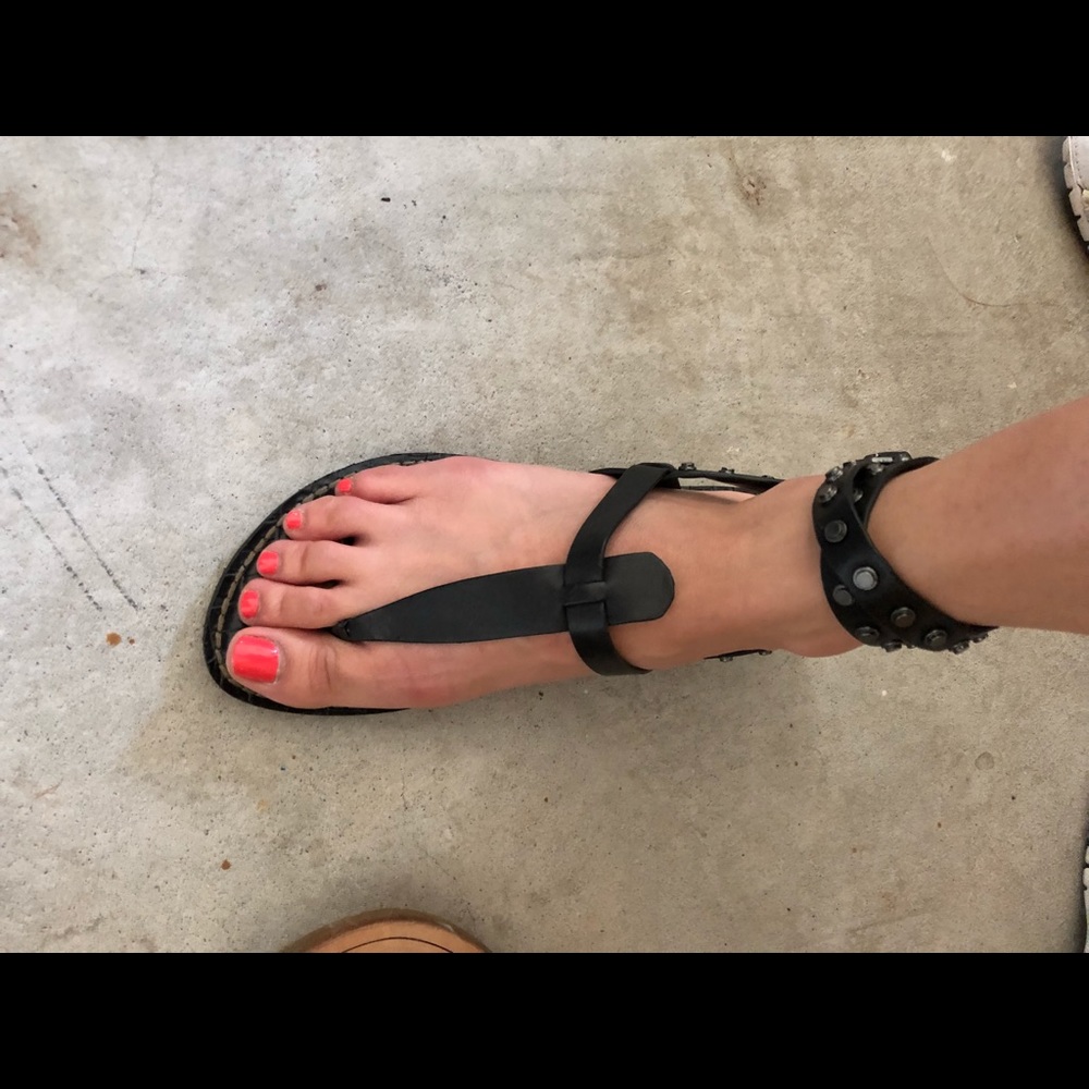 Sam Edelman black thong sandals with studded strap